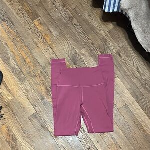 lululemon athletics women’s  Berry Leggings